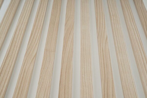 lamele na bialej plycie Riva 47 lamele na bialej plycie Riva 47